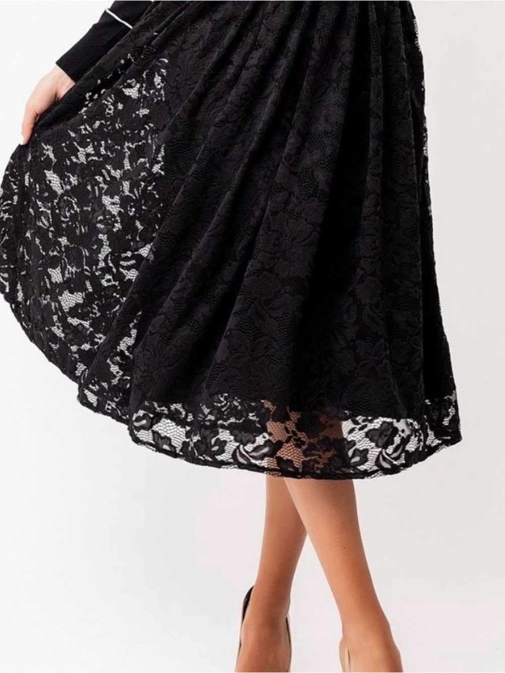 Elegant Black Lace Midi Skirt - Classic Feminine Silhouette NWT